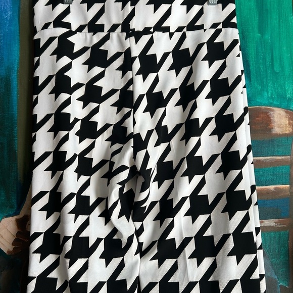 Frank Lyman Design Black and White Houndstooth Skinny Pants 12 - Picture 11 of 16